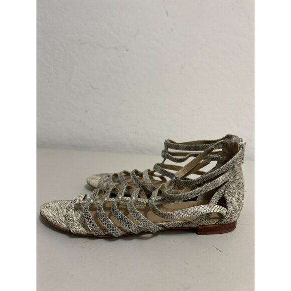 Sole Society Hally Snake Print Studded Flat Sandals Sz 8.5B - Picture 3 of 8